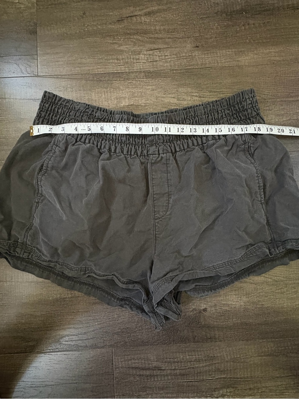 Aerie Distressed Acid Wash Smocked Waist Shorts Charcoal Gray - Picture 2 of 5